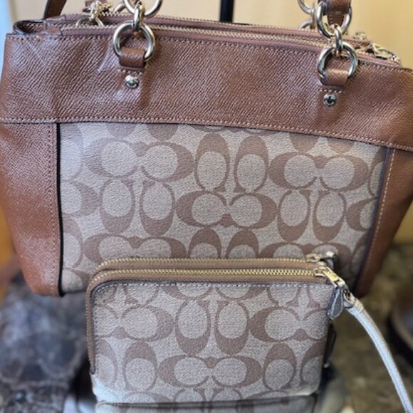 COACH, EUC MINI BROOKE SIGNATURE CARRYALL BAG WITH MATCHING WALLET - Picture 3 of 11